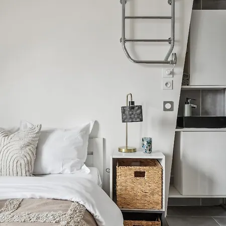 Apartmán Bnbnova - Le Louvre & Notre-dame *